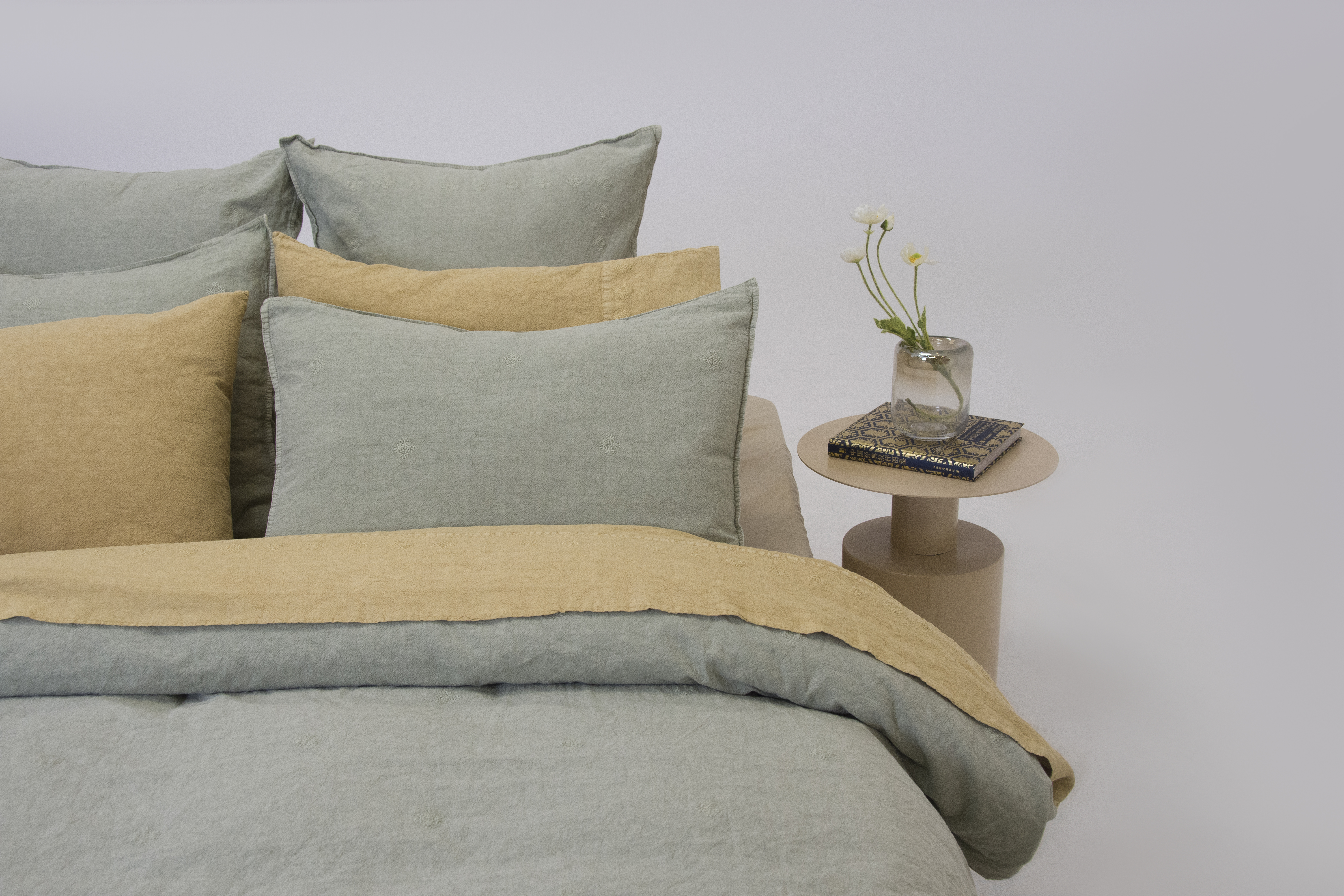 Linen cotton Stone Washed Embroidery Duvet Cover Set